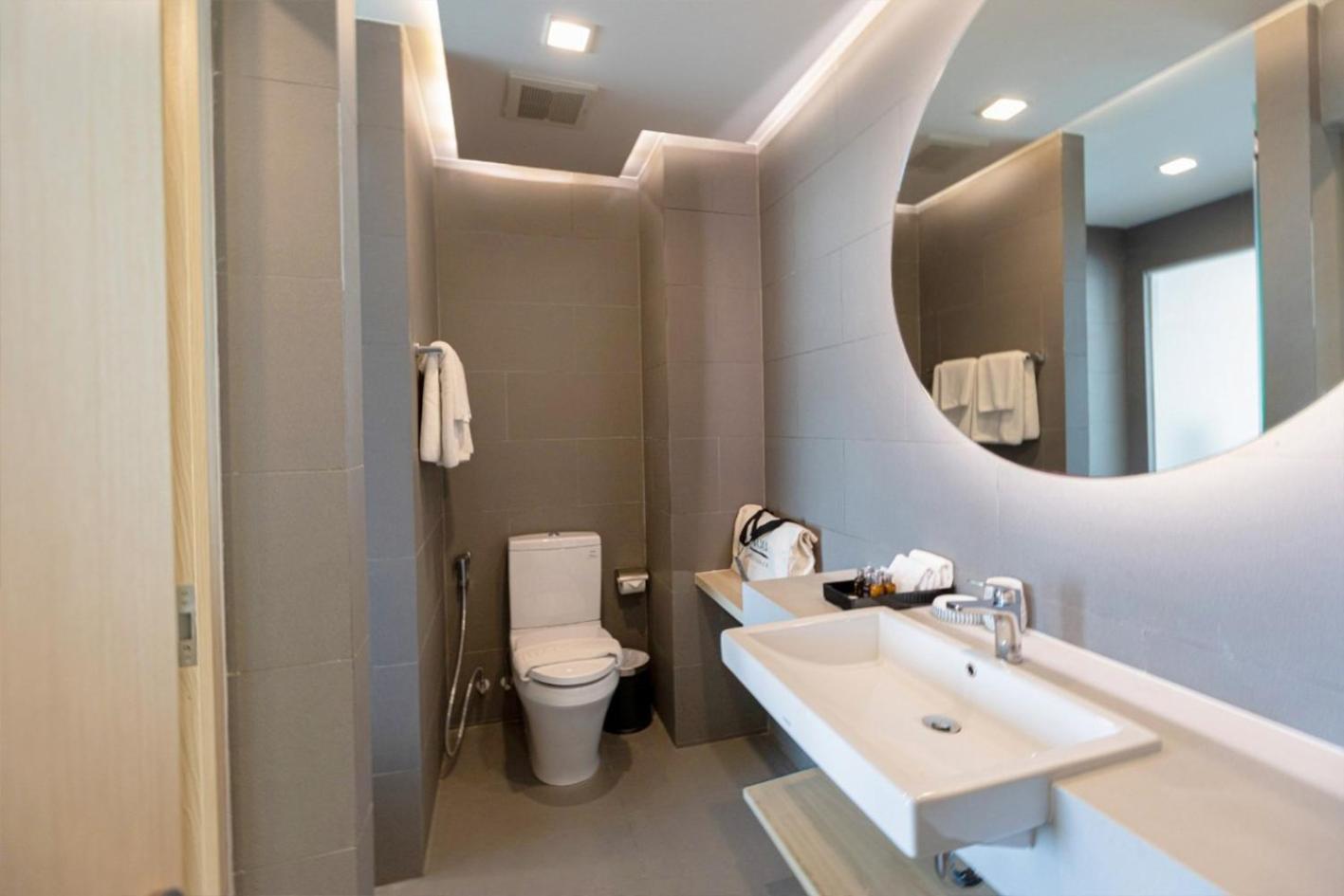 Yuu Residence Si Racha Exterior photo